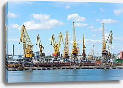 Постер Грузовые краны в порту