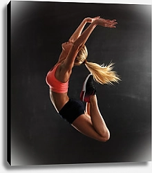 Постер Девушка в прыжке