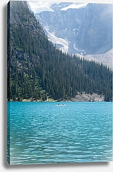 Постер Два гребца в лодке на горном озере