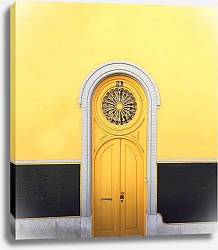 Постер Желтая резная дверь
