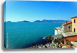 Постер Италия. Деревушка Телларо на берегу моря