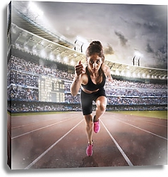 Постер Женщина бежит в гонке на стадионе