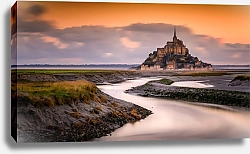 Постер Восход солнца над Мон-Сен-Мишель, Франция