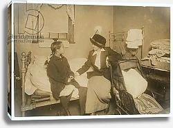 Постер Хайн Льюис (фото) Investigator talking with Ida List, 124 Ridge Street, New York, 16th September 1913