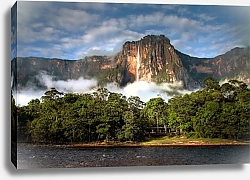 Постер Венесуэла. Водопад Анхель с утренним туманом