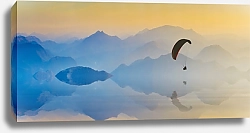 Постер Парашютист над горным озером