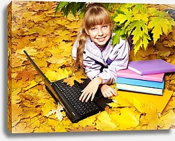 Постер Девочка в осенних листьях с ноутбуком