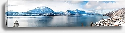 Постер Городок у зимнего озера в горах