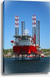 Постер Прибрежная нефтяная платформа