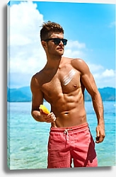 Постер Мужчина с солнцезащитным кремом