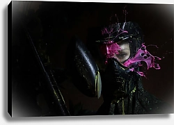 Постер Брызги после прямого попадания в защитную маску в игре в пейнтбол