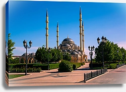 Постер Россия, Грозный. Мечеть Сердце Чечни в солнечный день
