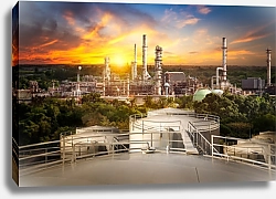 Постер Нефтеперегонный завод на фоне заката