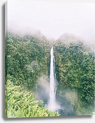 Постер Туманный водопад Акака на Большом острове