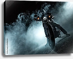 Постер Мотоциклист в дыме