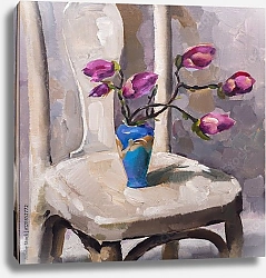 Постер Натюрморт с фиолетовыми цветами магнолии