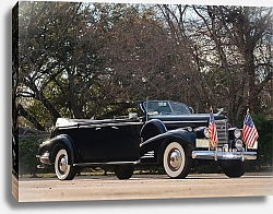 Постер Cadillac V16 Presidential Convertible Limousine '1938