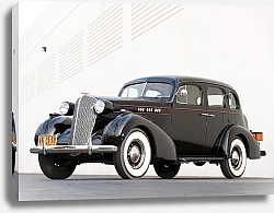 Постер Oldsmobile 6 Touring Sedan '1936