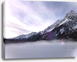 Постер Путники в тумане в горах