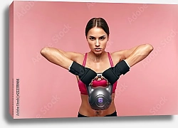 Постер Спортивная женская тренировка с гантелями