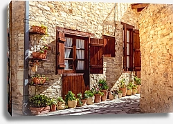 Постер Красивый аутентичный кипрский дом. Село Като Лефкара, Ларнака, Кипр