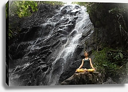 Постер Спокойствие и йога у водопада