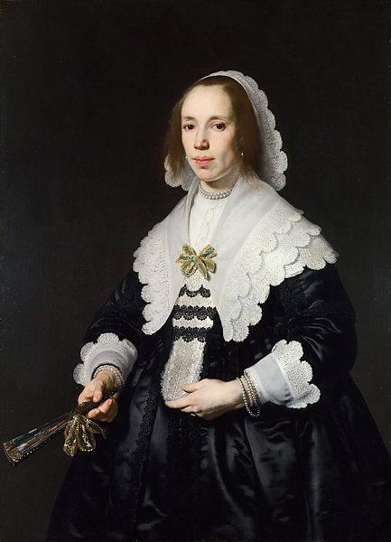 Портрет женщины в черном с веером