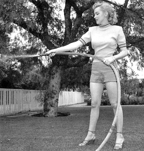 Monroe, Marilyn 94