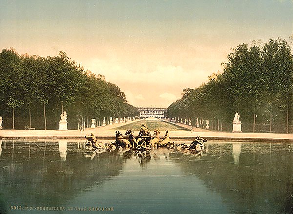 Франция. Версаль, колесница в воде в Версальском парке