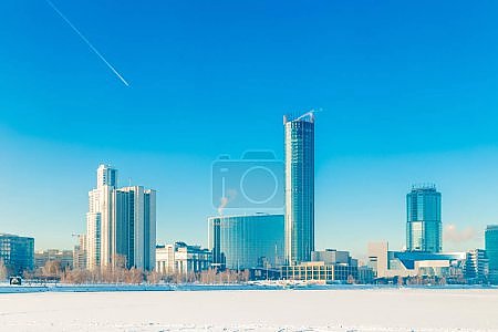 Постер Embankment in Yekaterinburg winter on a sunny day