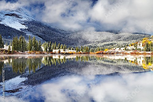 США. Molas Lake, San Juan Mountains, Colorado