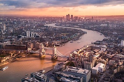 Лондон с высоты на закате