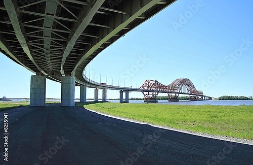 Россия, Ханты-Мансийск. Мост