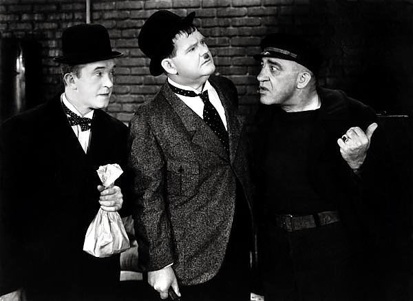 Laurel & Hardy (Live Ghost, The)