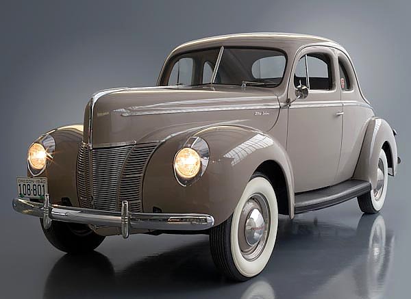 Ford Model 01A Deluxe 5-Window Coupe '1940