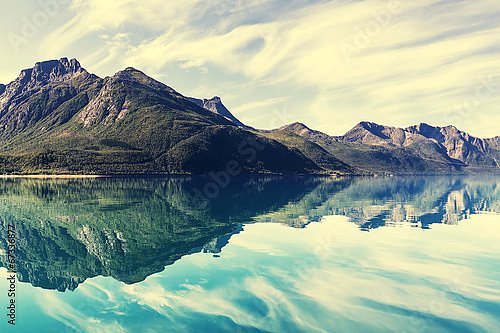 Постер Горы, отражение в воде, Норвегия