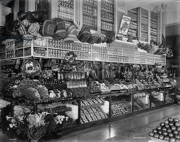 Edw. Neumann, Broadway Market, Detroit, Michigan, c.1905-15