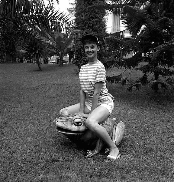 Hepburn, Audrey 68