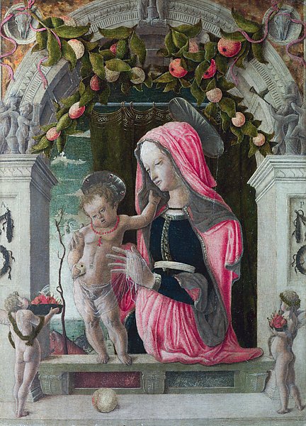 Дева Мария с младенцем 7