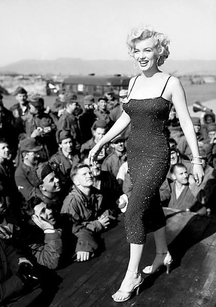 Monroe, Marilyn 122