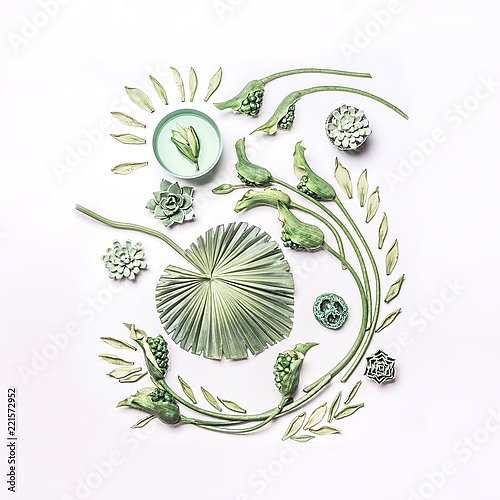 Композиция из тропических цветов и листьев, лечебная косметика