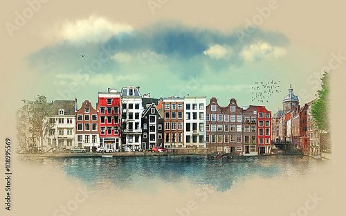 Набережная Амстердама со старинными зданиями и каналом