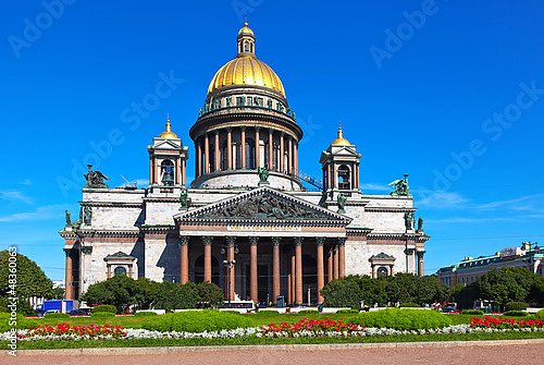 Постер Россия, Санкт-Петербург. Цветник перед Исаакиевским собором