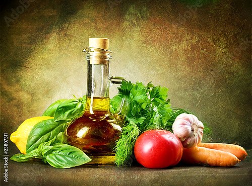 Спелые овощи и оливковое масло