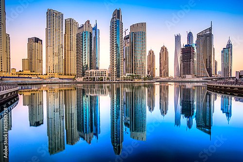 ОАЭ, Дубай. Отражения небоскребов