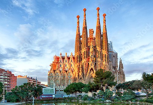 Храм Святого Семейства в Барселоне, Испания