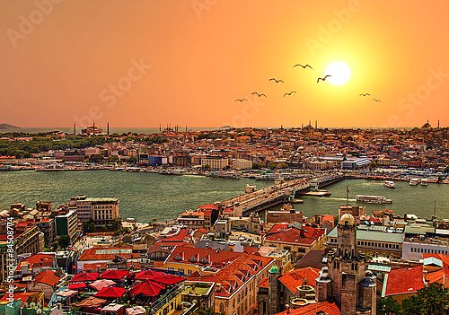 Золотой Рог, вид на закат из башни Галата, Стамбул, Турция