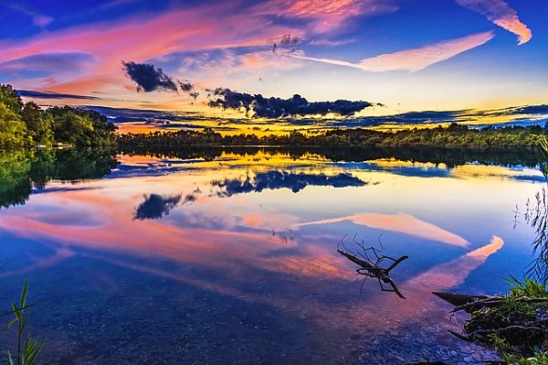 Красочный закат над Баварским озером
