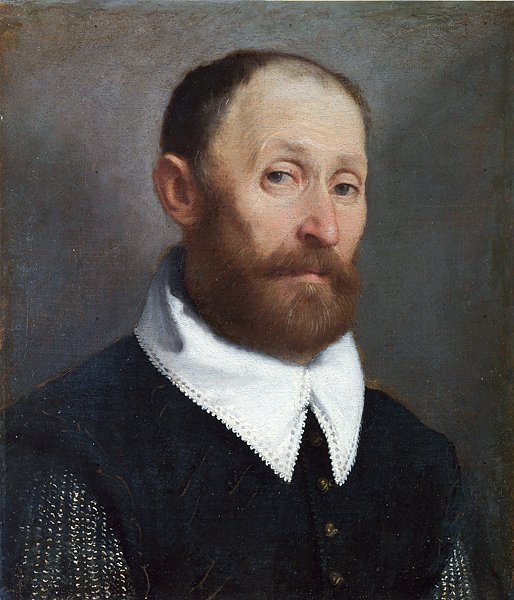 Портрет мужчины с поднятыми бровями