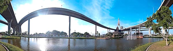 Бангкок. Мост Дипангкорн Расмийоти